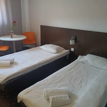 Strefa Budget Apartmanhotel 3*