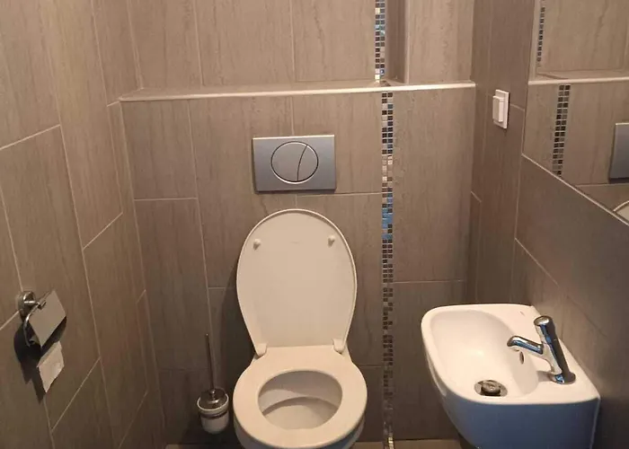 Strefa Budget شقة فندقية تخه